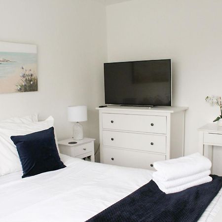 Lovely Bungalow Close To Beach Villa Престатин Екстериор снимка